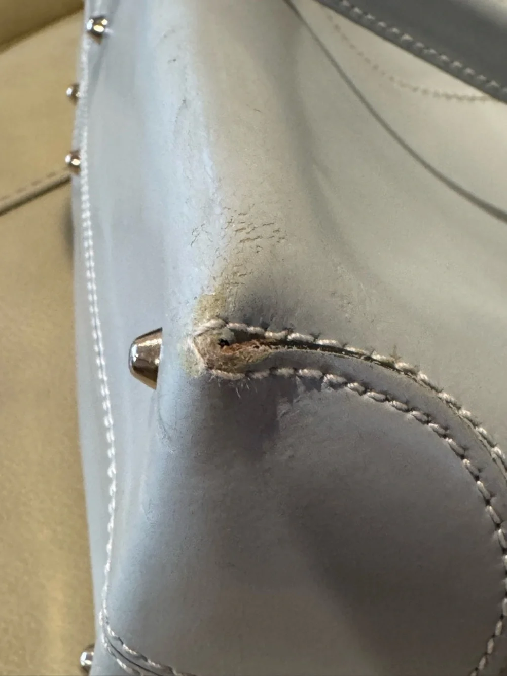 TOD'S Light Gray Leather Structured Solid Tote Bag : USED - Picture 9 of 16